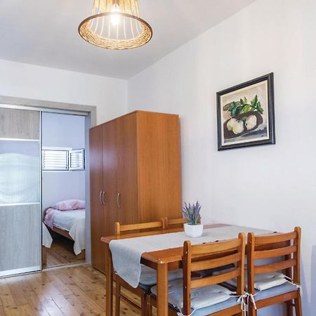 Awesome Apartment In Klek With Kitchen Exterior foto