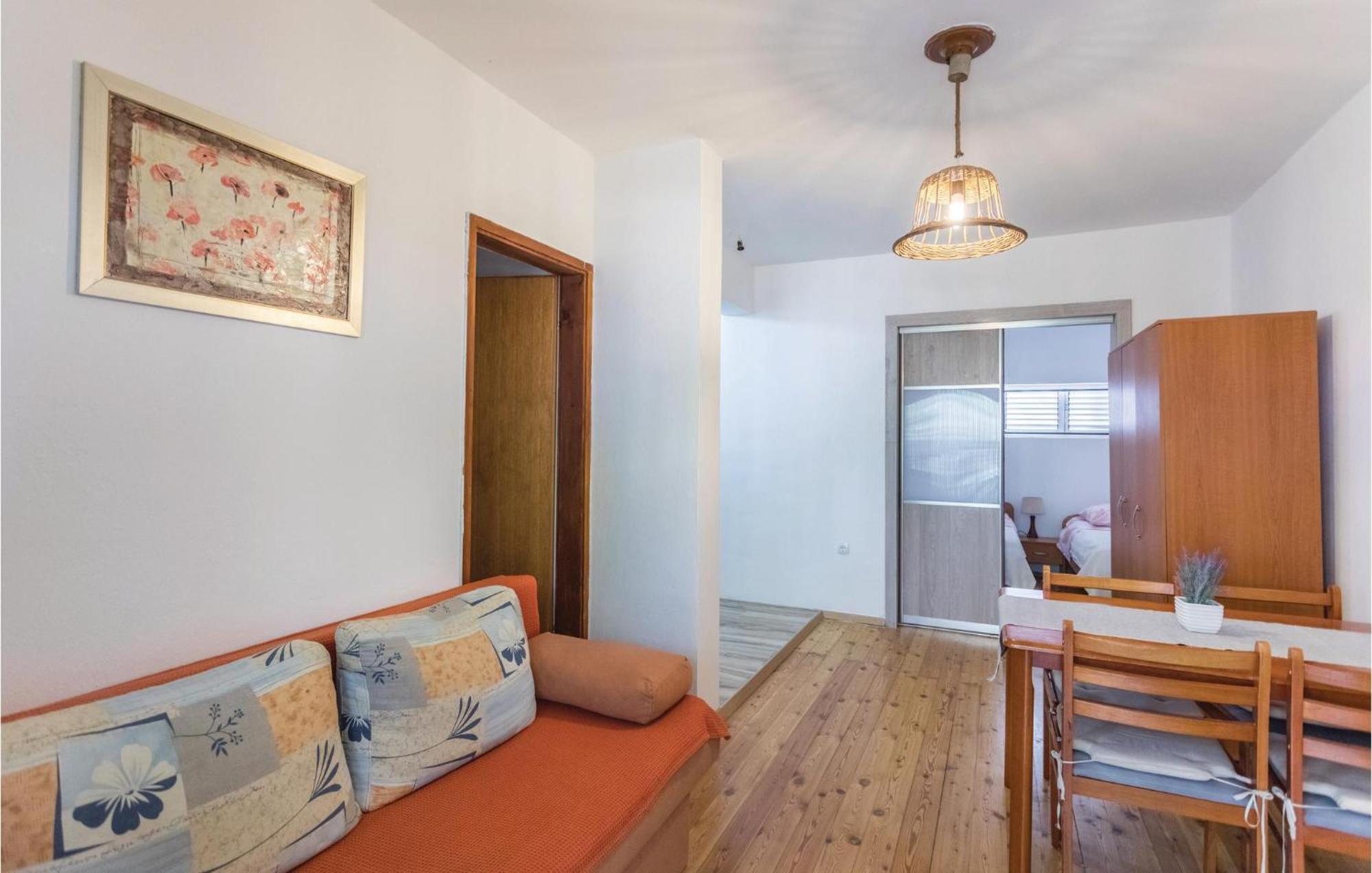 Awesome Apartment In Klek With Kitchen Exterior foto